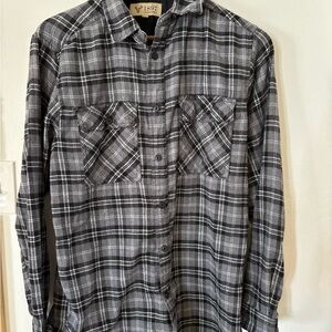 Men's Black and Gray Plaid Button up flannel
